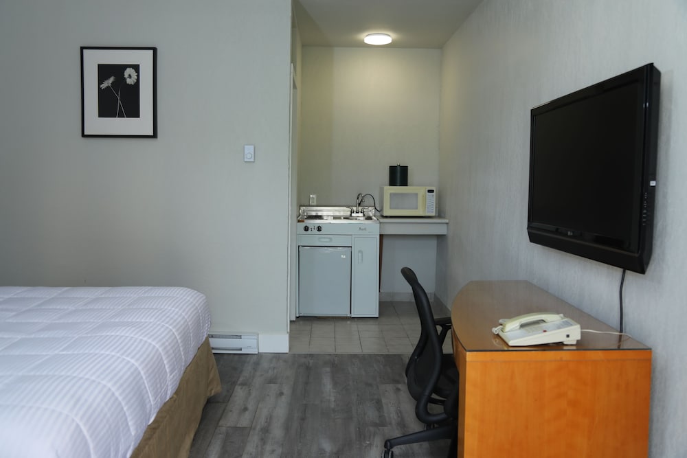 Standard Double Room, 2 Double Beds photo 2