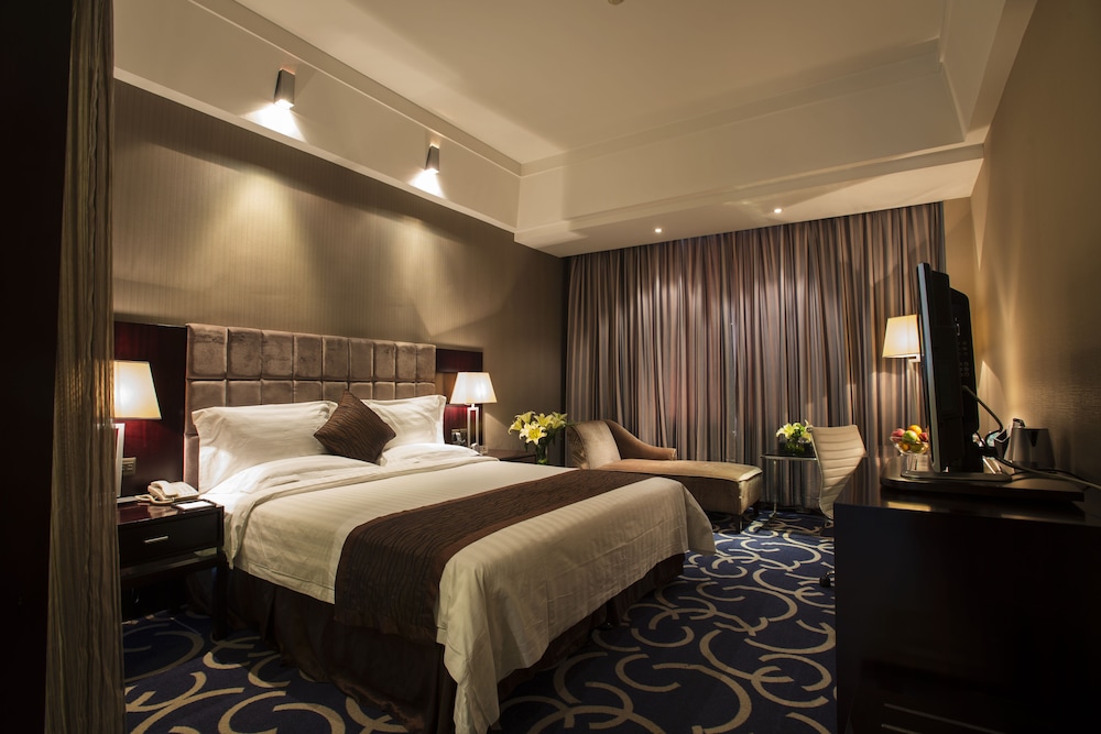 Deluxe Double or Twin Room photo 1