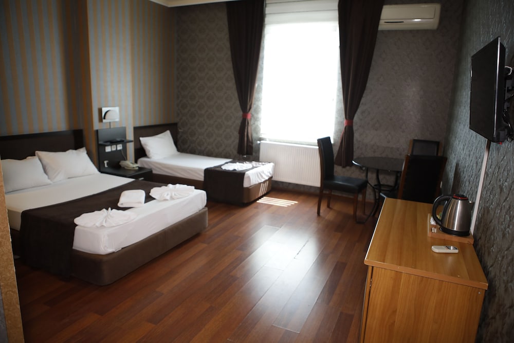 Deluxe Twin Room - Photo 1