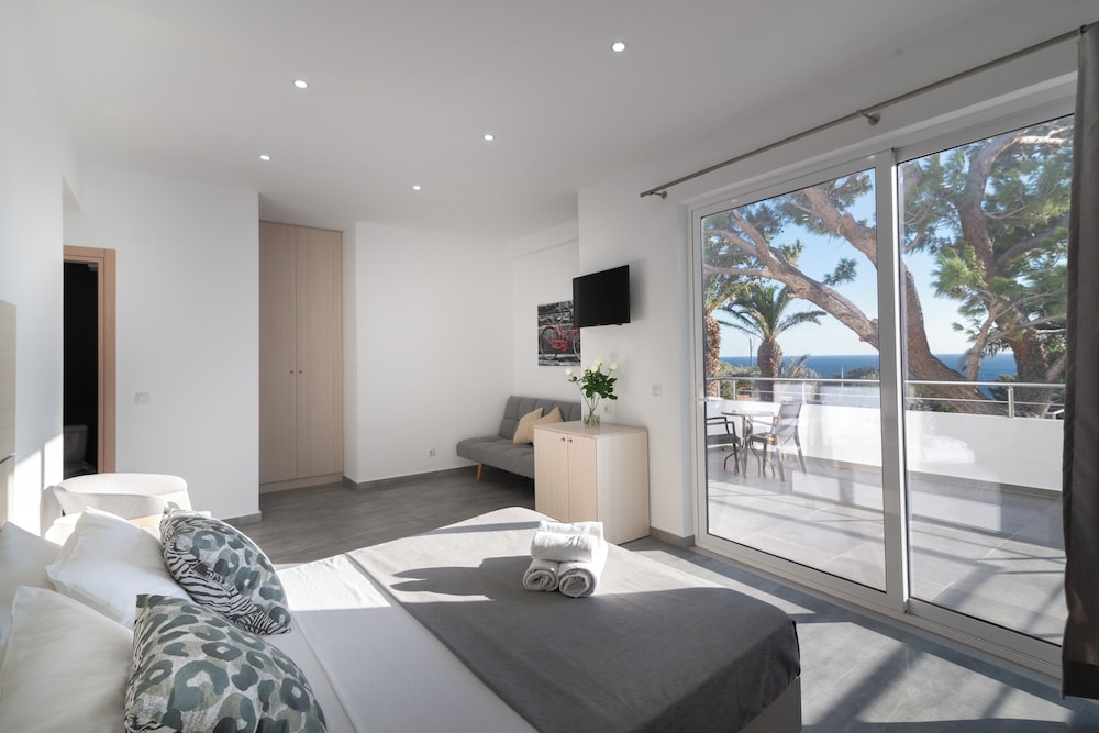 Premium Room, Sea View - Photo 5