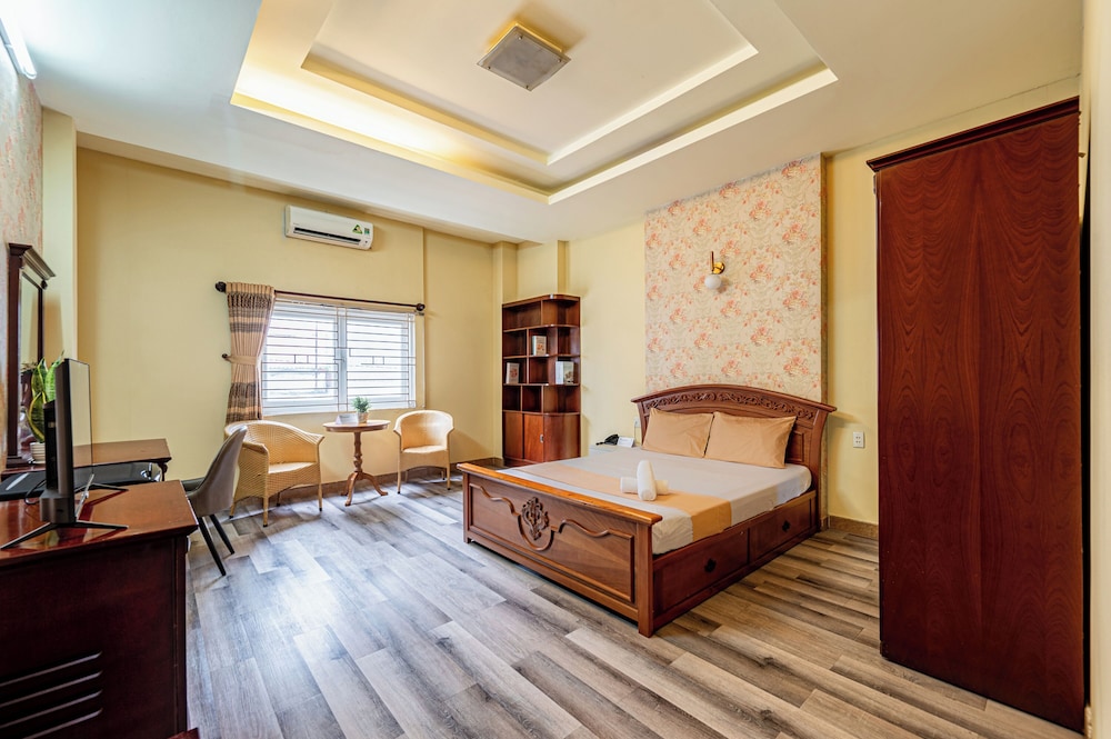 Deluxe Double Room, City View
