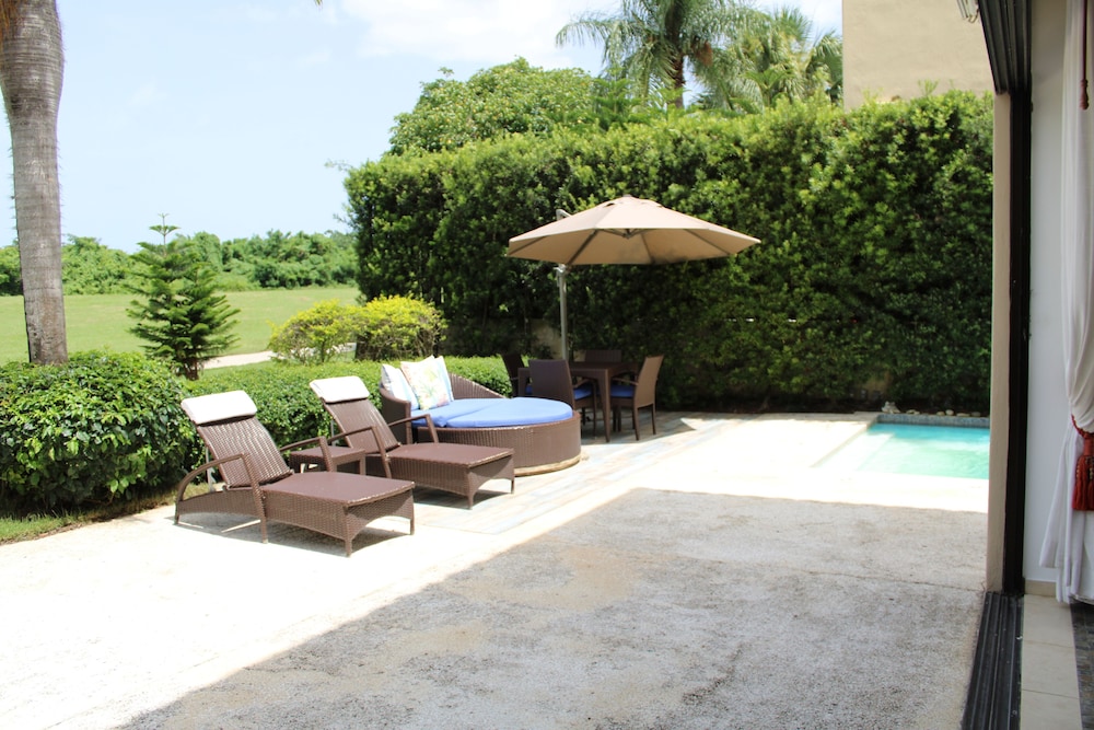 Family Villa, Courtyard View photo 2
