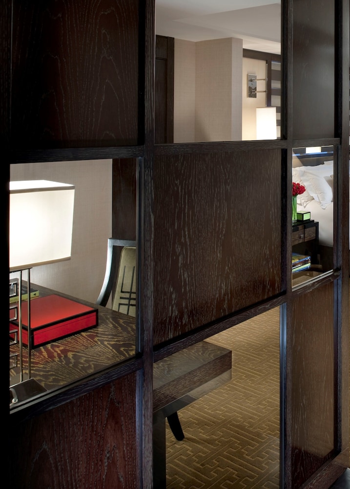 Waldorf Junior Suite - Photo 2
