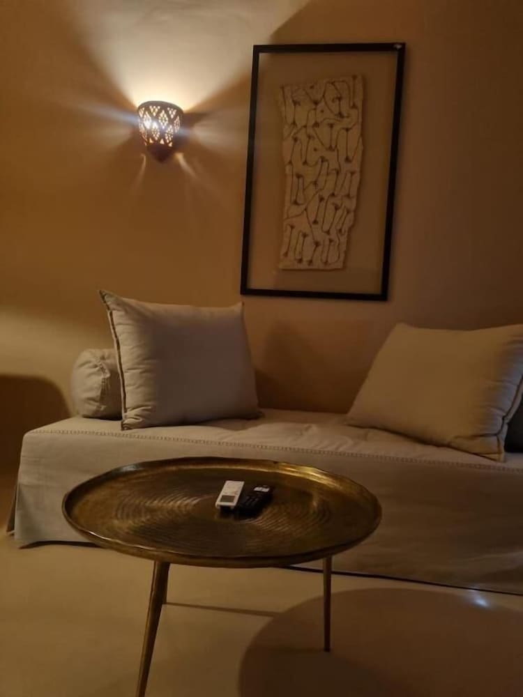 Ochre Suite Split Level