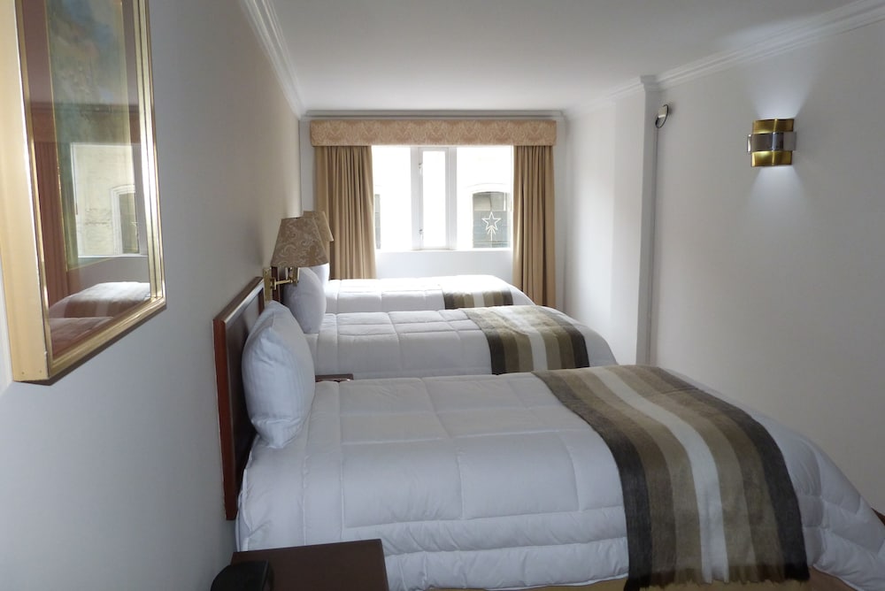 Family Room, Ensuite photo 1