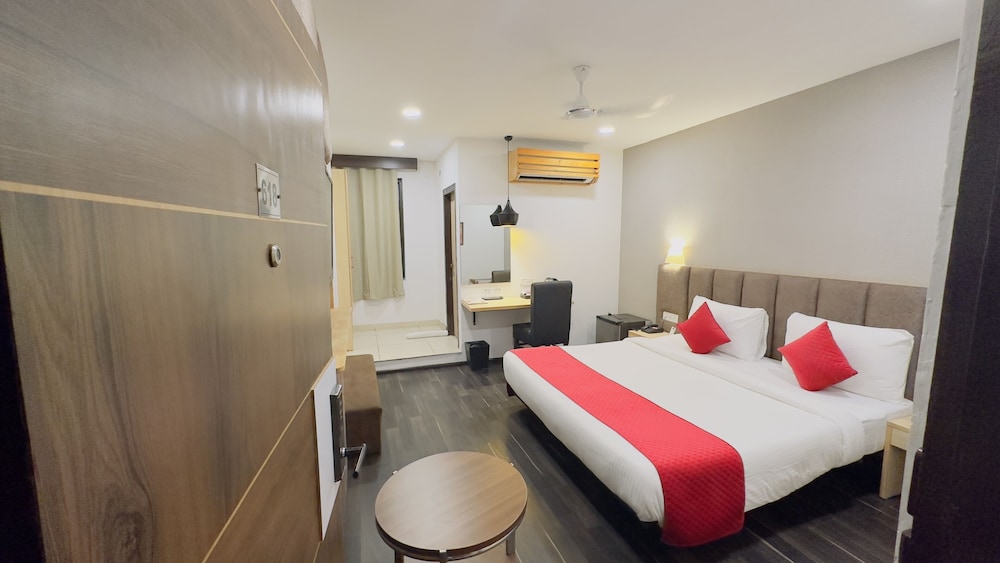 Deluxe Room - Photo 1