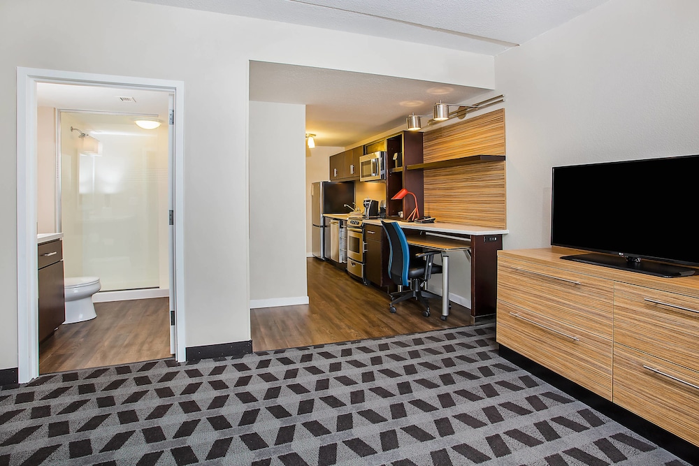 Suite, 1 Bedroom photo 2