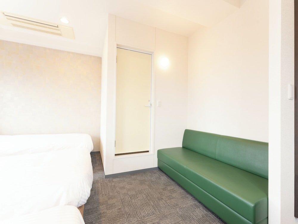 Triple Room, City View photo 3