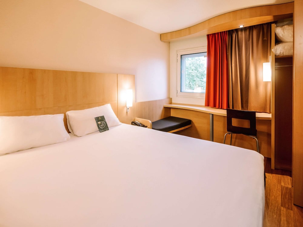 Room, 1 Double Bed - Photo 10