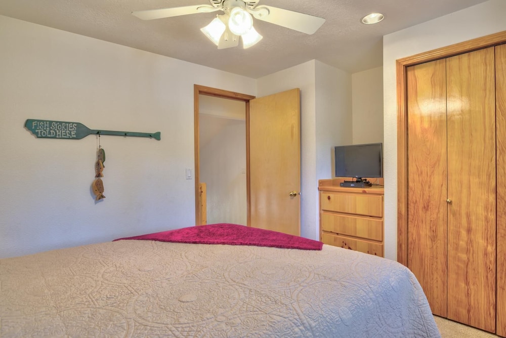 House, Multiple Beds (Coyote - Unit 15)