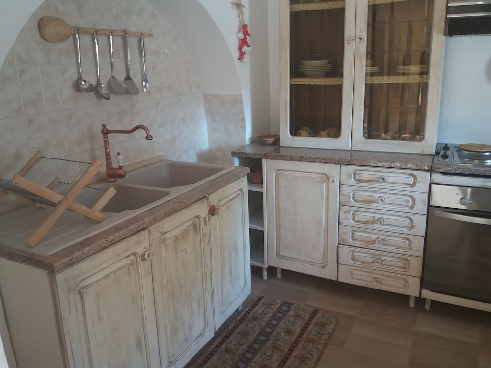 Traditional Apartment for 2 adults and 2 children photo 2