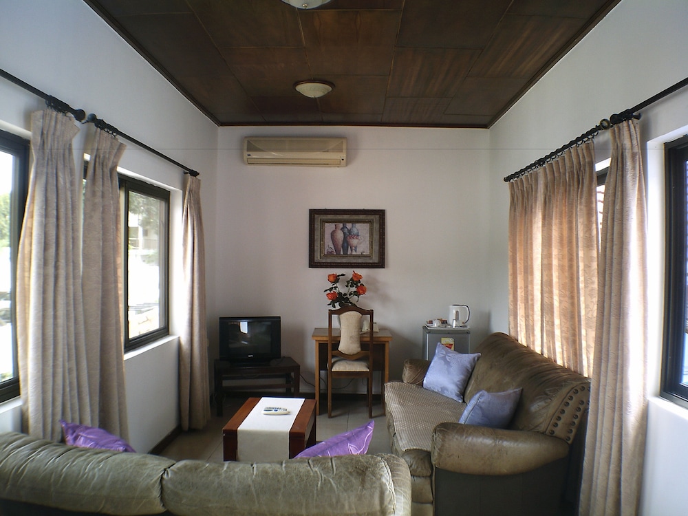 Executive Suite photo 3