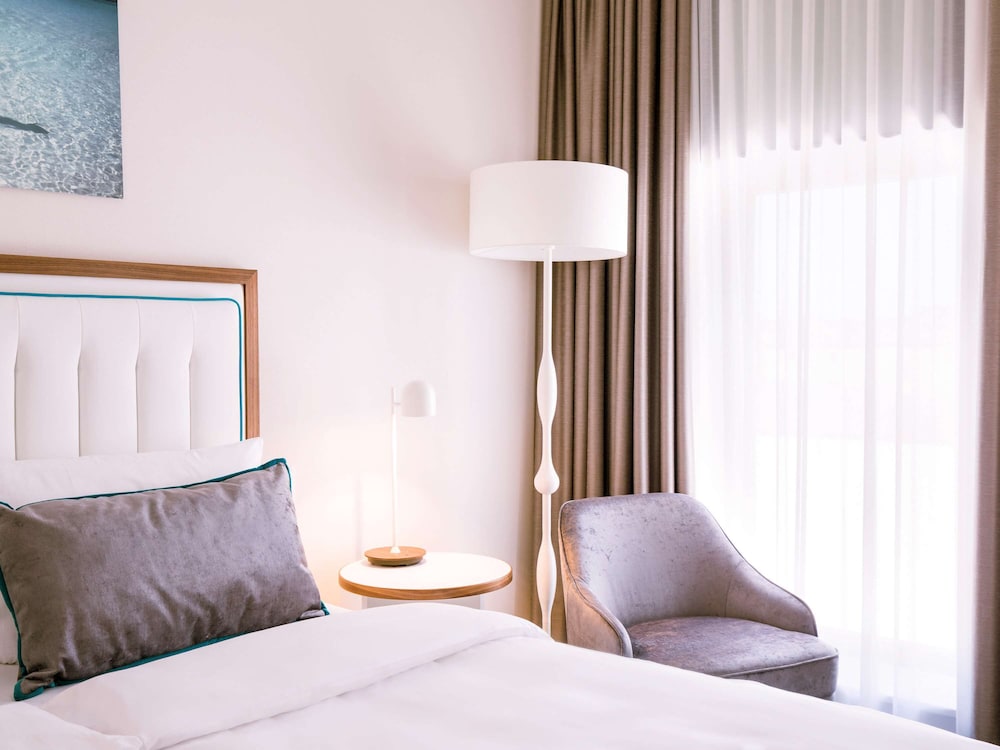 Standard Room, 1 Queen Bed