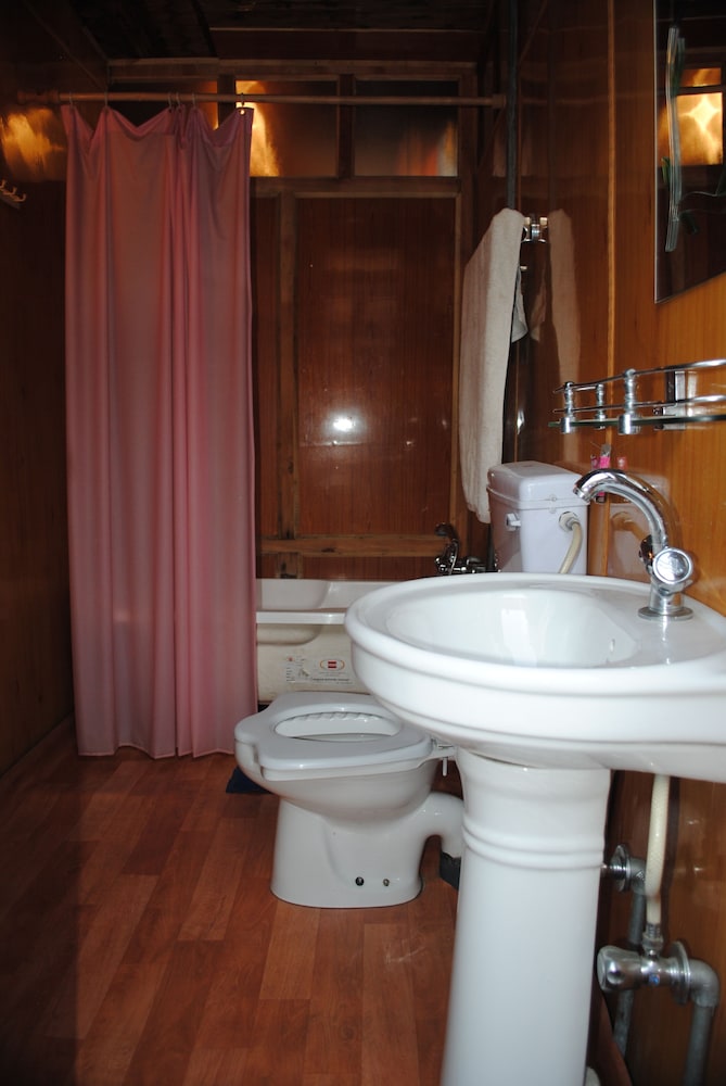 Classic Triple Room photo 2