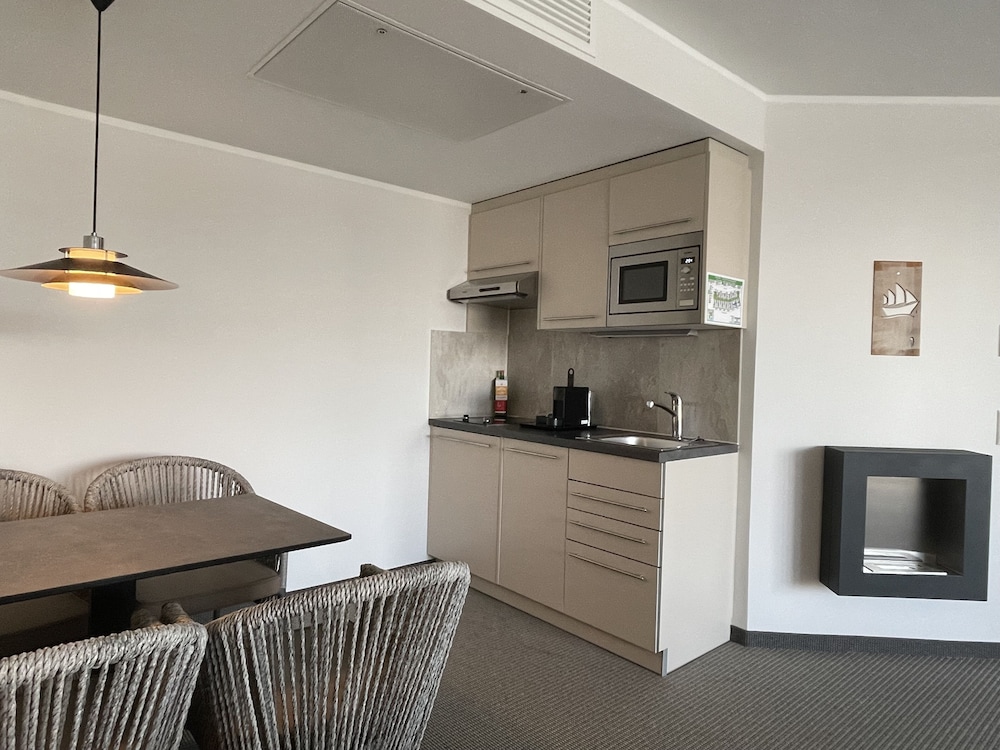 Panoramic Studio Suite, 1 Queen Bed with Sofa bed, Non Smoking, Sauna