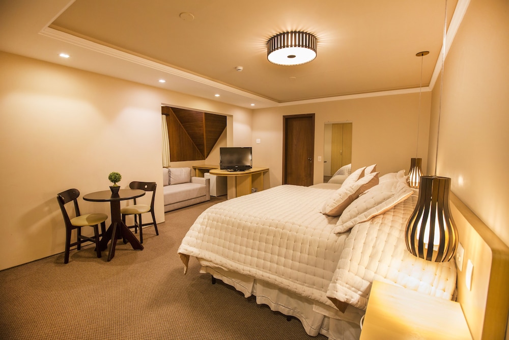 Suite (Master) photo 3