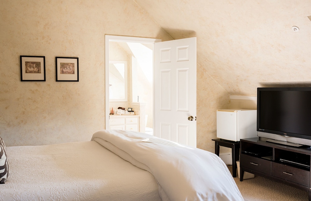 Junior Suite, 1 Bedroom, Accessible, Bathtub (Junior Suite) photo 1