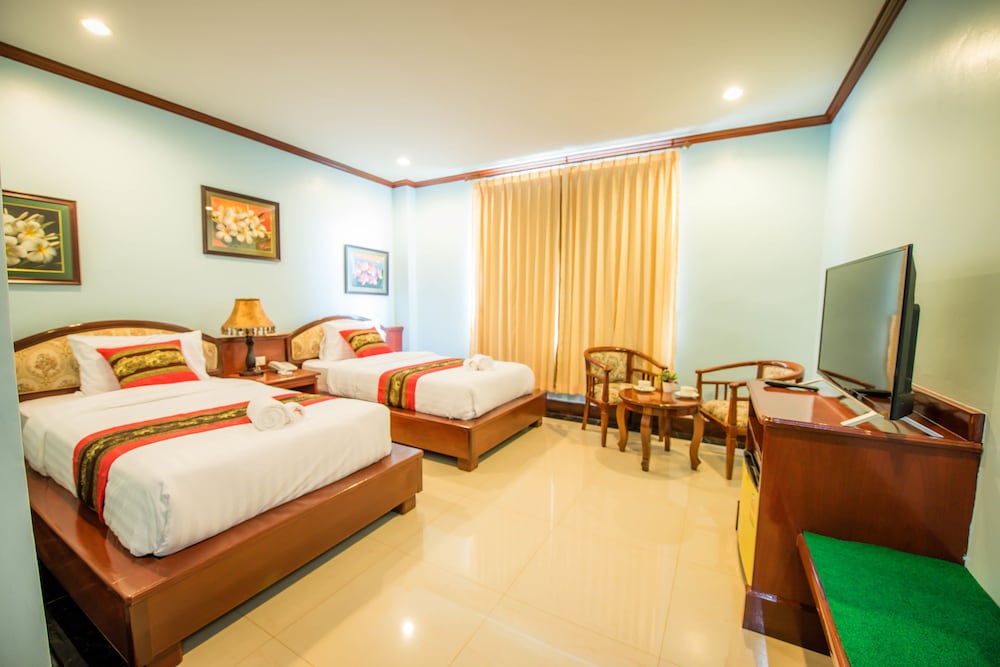 Standard Twin Room - Photo 1