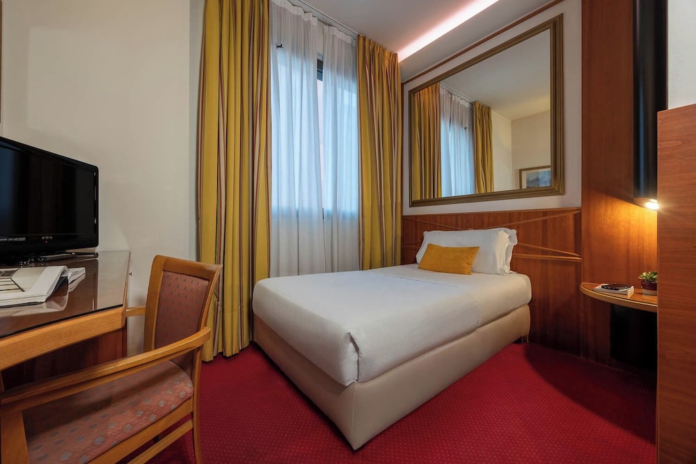 Economy Single Room, Mobility Accessible