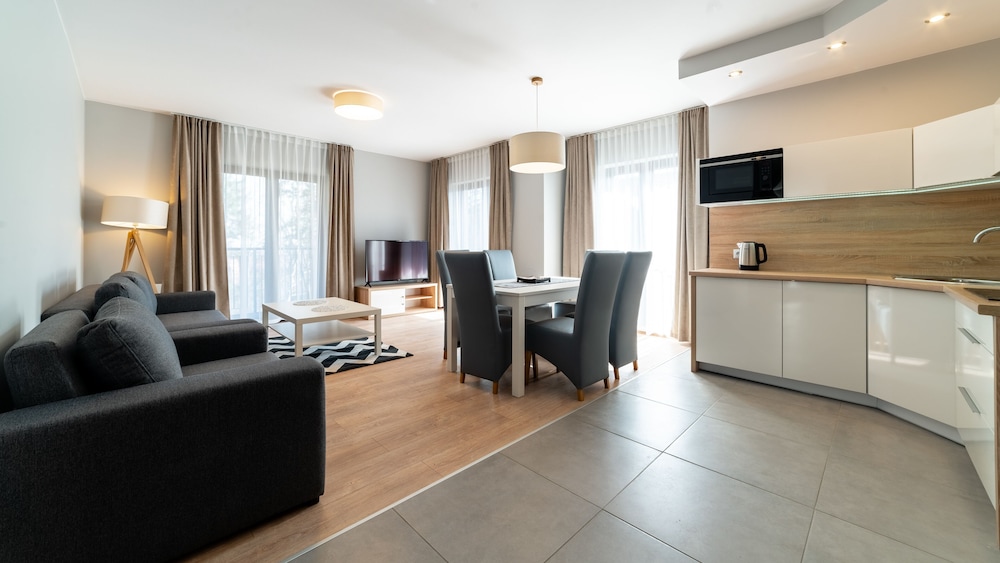 Apartment (227)