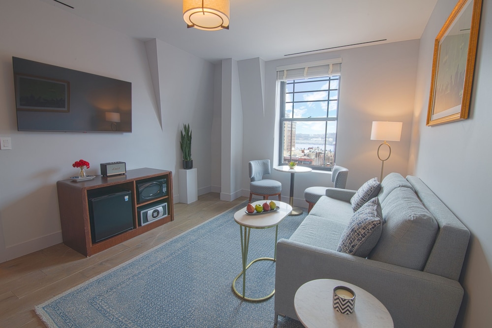 Suite, 2 Bedrooms (Hudson)