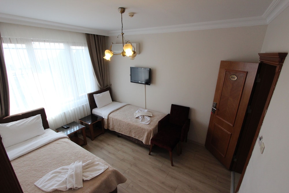 Deluxe Quadruple Room photo 2