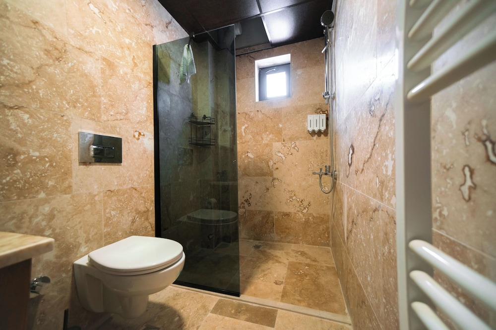 Jacuzzi Deluxe - Photo 15