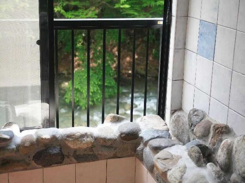 Hiiragi - Japanese Style Room with partial open-air bath photo 2