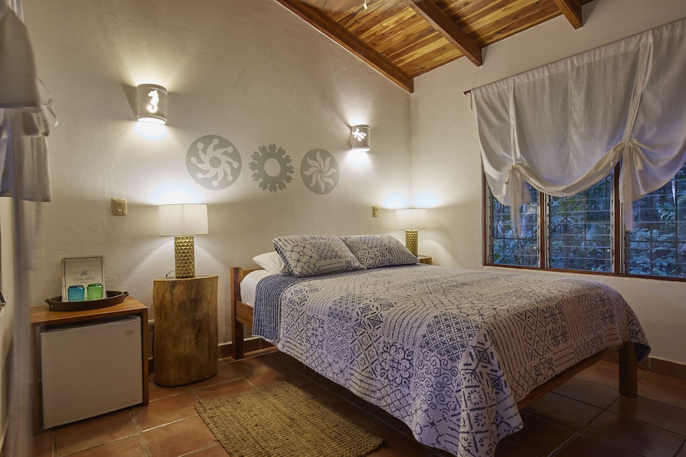 Standard Triple Room, 2 Bedrooms, Ensuite, Ground Floor