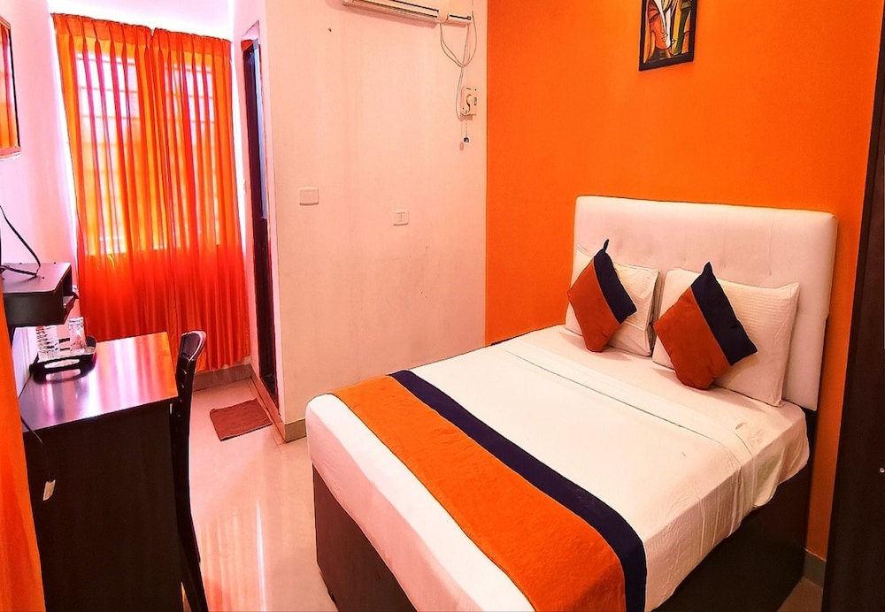 Standard Room (Non AC) photo 1