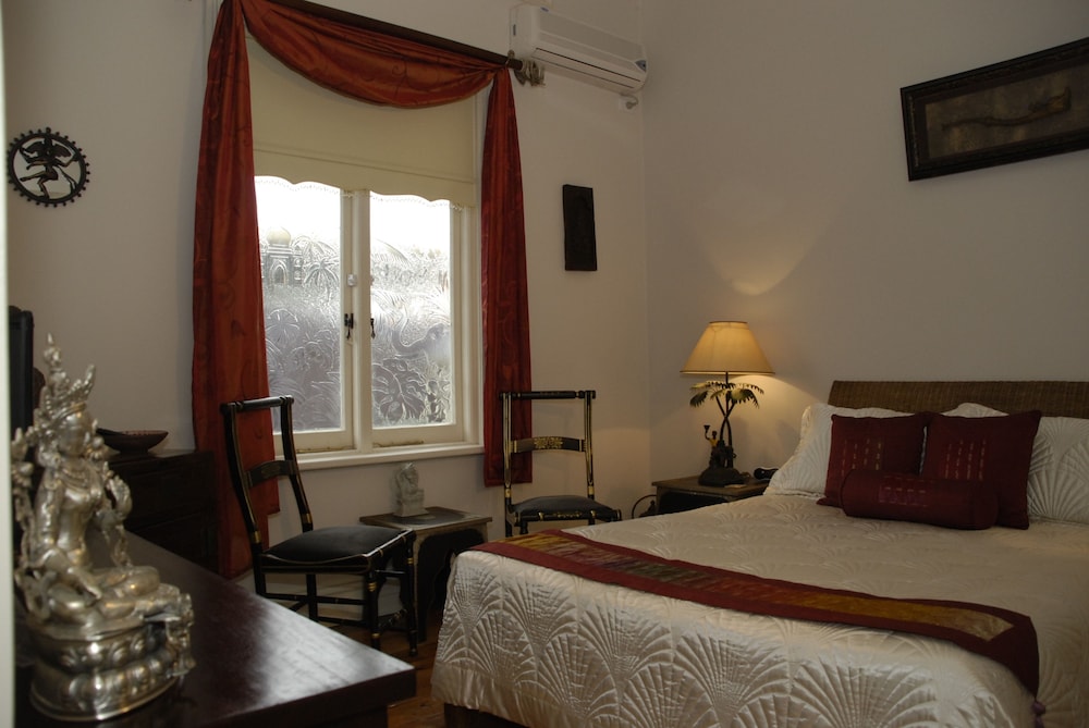 Indira Double Room with Spa Bath photo 2