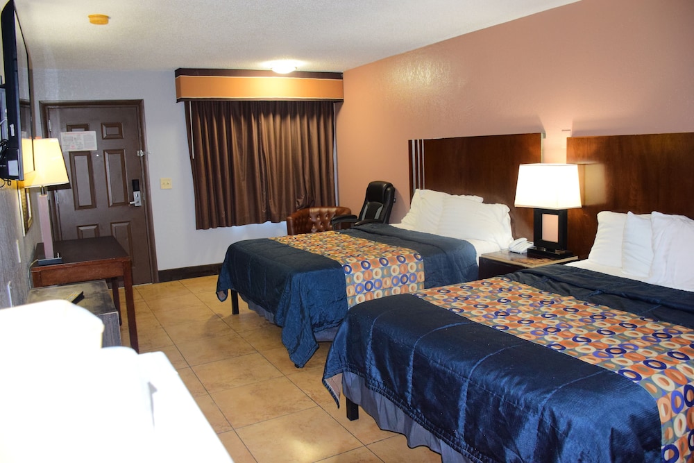 Standard Room, 2 Double Beds, Non Smoking, Kitchenette photo 2