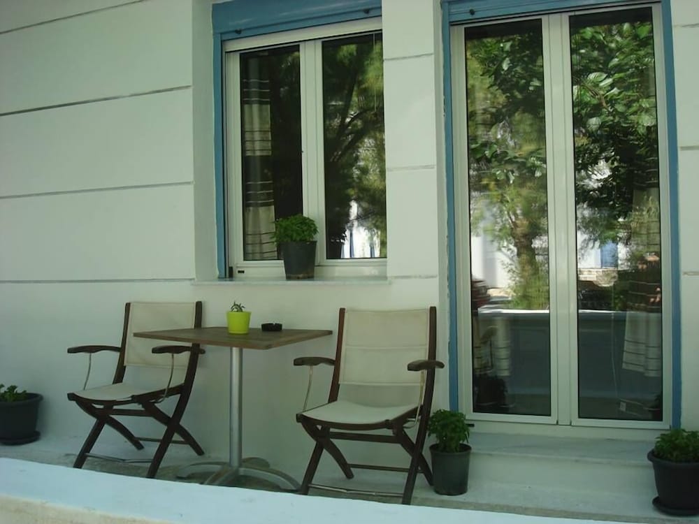 House, 1 Bedroom photo 3