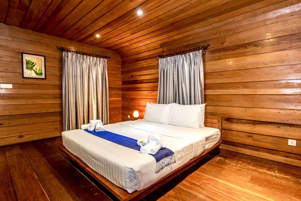 Deluxe Bungalow, 1 King Bed, Private Pool photo 1
