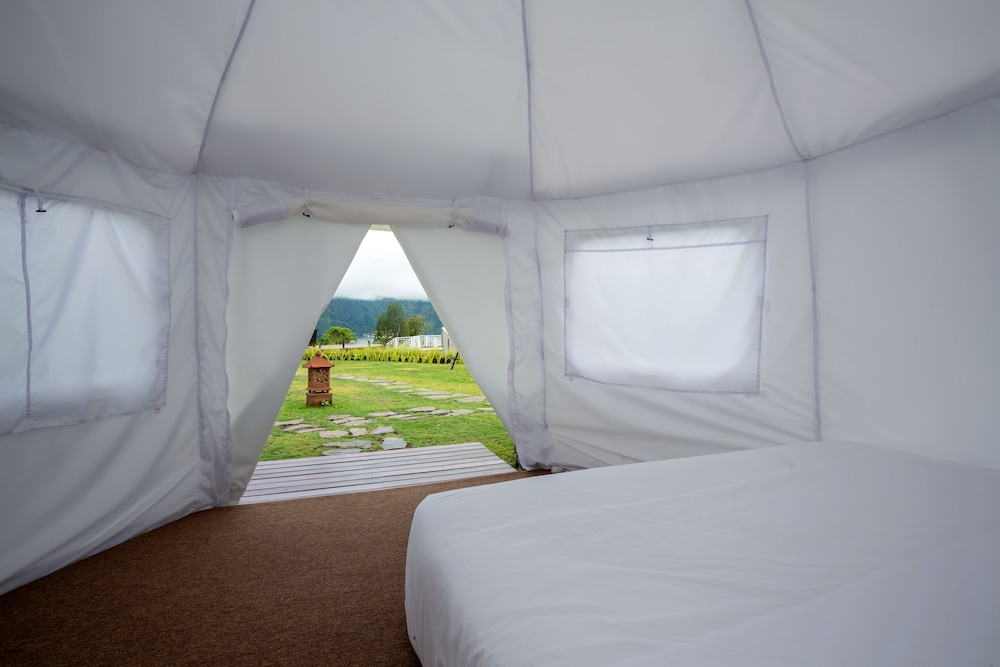 Castellon Standard Tent - Photo 1