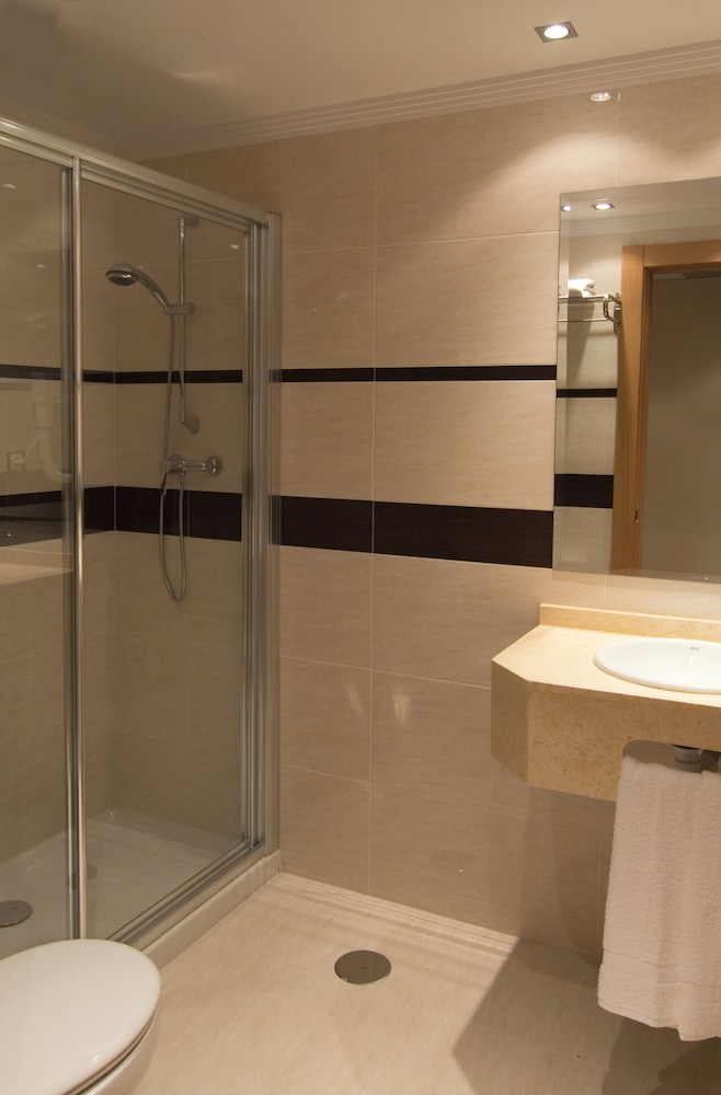 Double Room - Photo 7