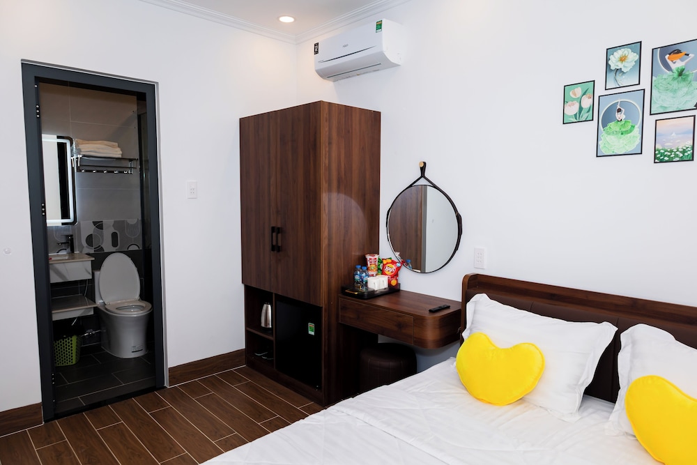 Standard Double Room Single Use, 1 Queen Bed photo 3