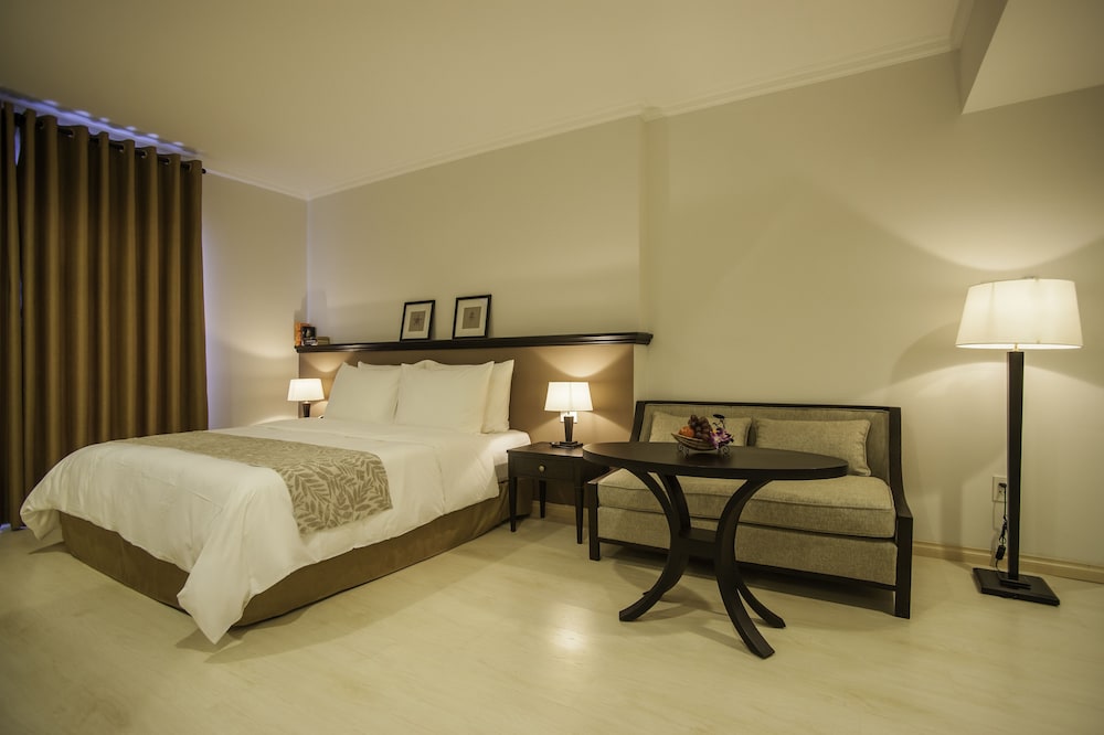 Grand Alcove photo 2