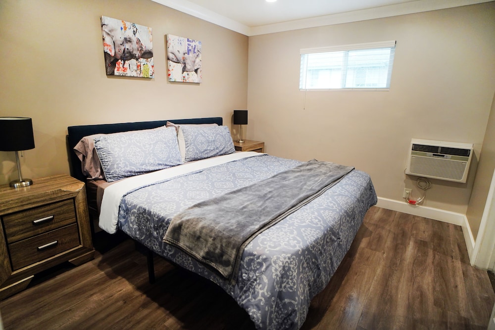 Executive Apartment - Photo 2