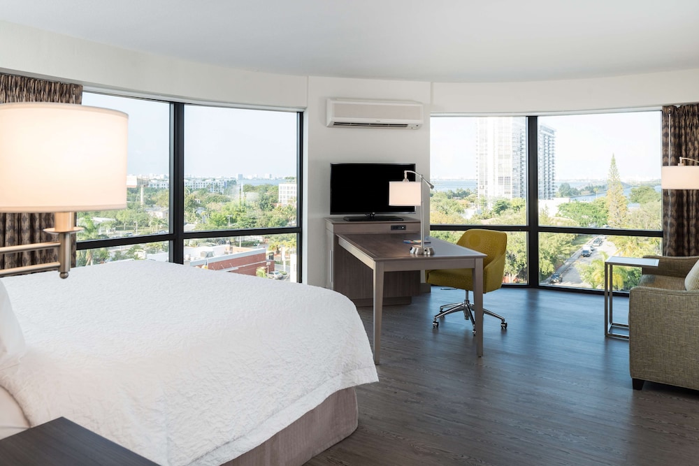Studio, 1 King Bed, Accessible, Non Smoking (Bay View) - Photo 6