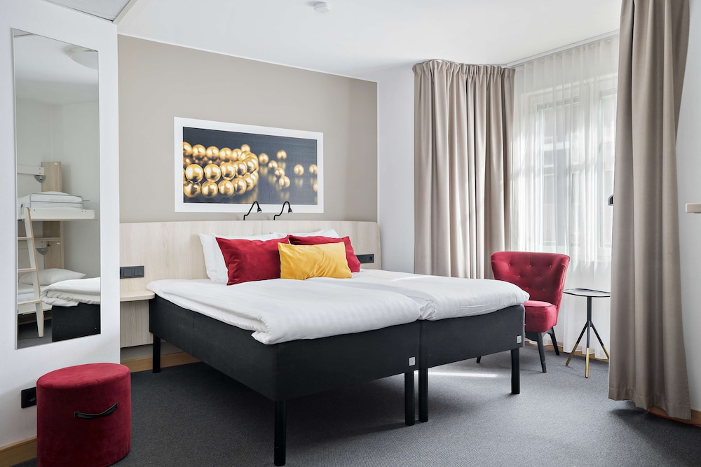 Family Room, 1 Double Bed, Non Smoking (Larger Room;Bunk beds)