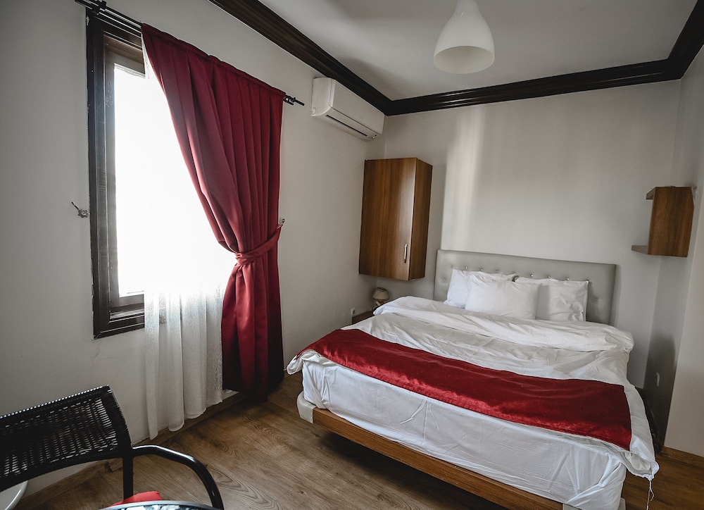 Standard Studio, 1 Bedroom photo 2
