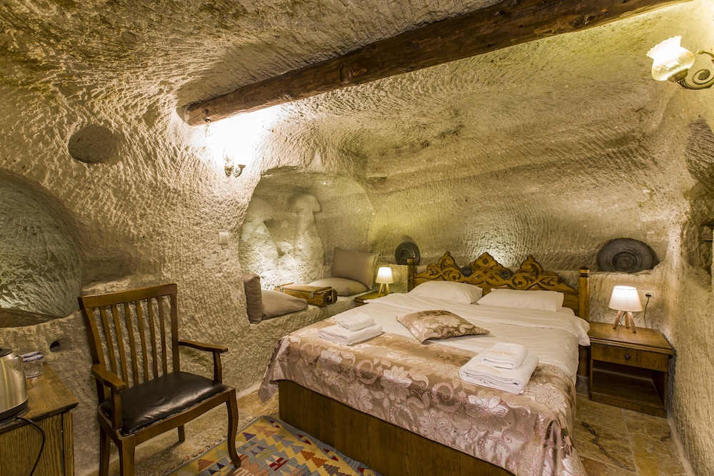 Cave Room photo 1