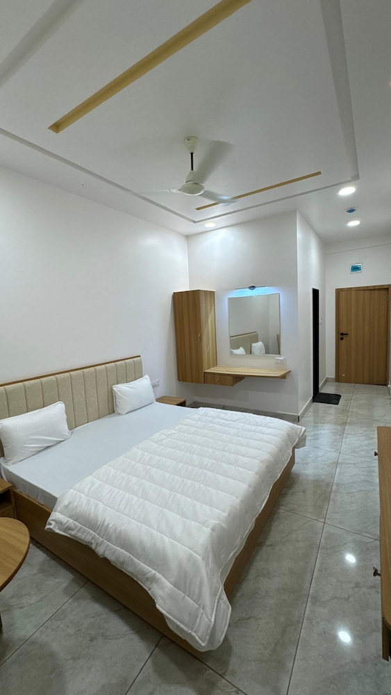 Basic Double Room, Valley View