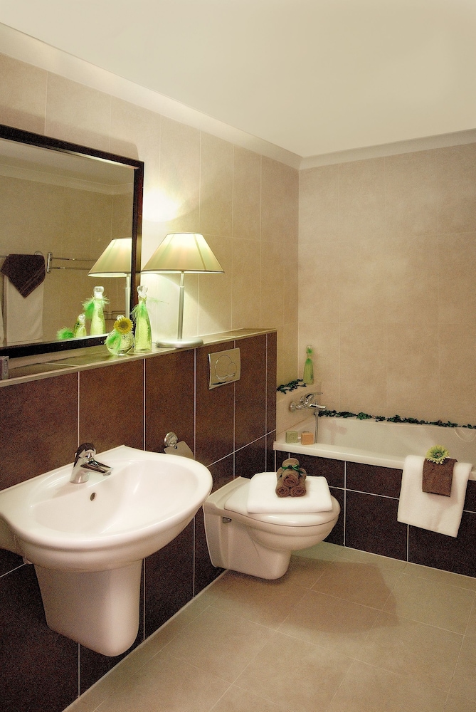 Classic Double Room, 1 Queen Bed photo 2