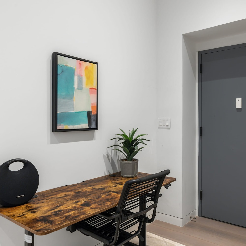 Riverbank I by Rove Travel 1BR UWS Townhome, Foto 27