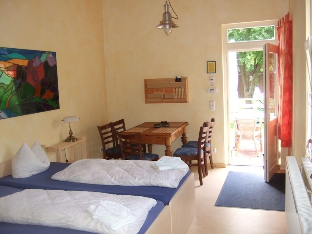 Family Apartment, 2 Bedrooms, Non Smoking, Courtyard View photo 1