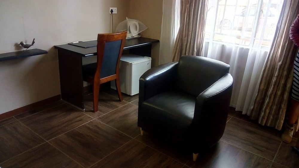 Standard Room photo 3