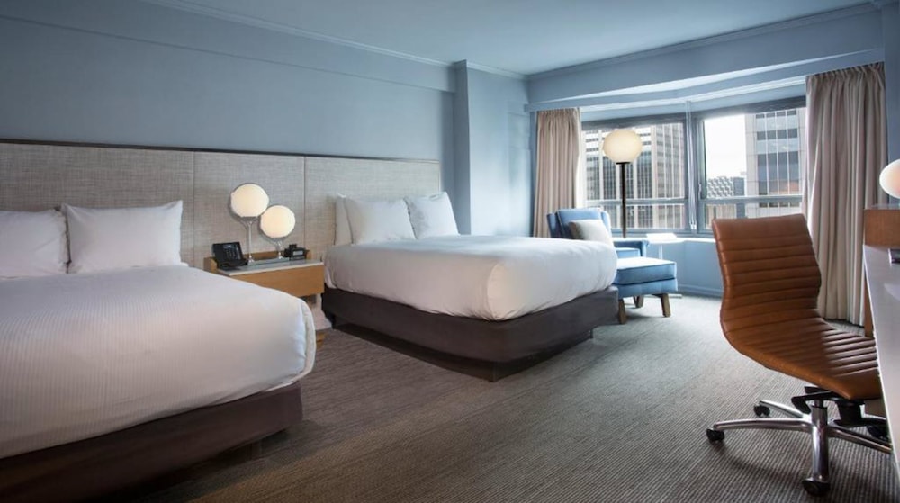 City Room, 2 Double Beds, Accessible (Roll-In Shower) photo 2