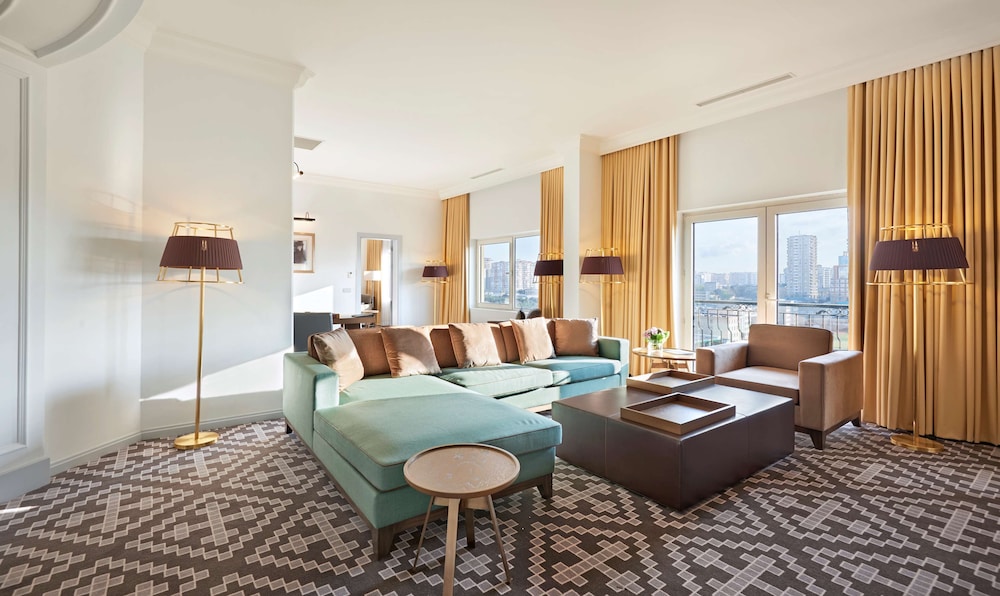 Regency, Executive Suite photo 2